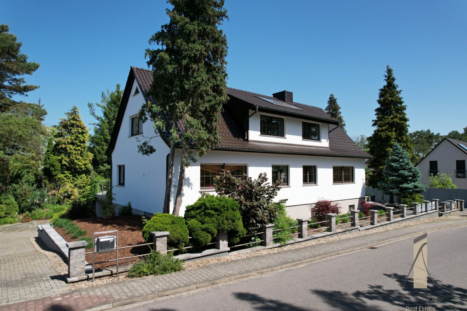 Hausansicht DH links