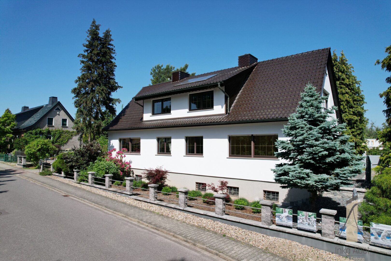 Hausansicht Straßenseite