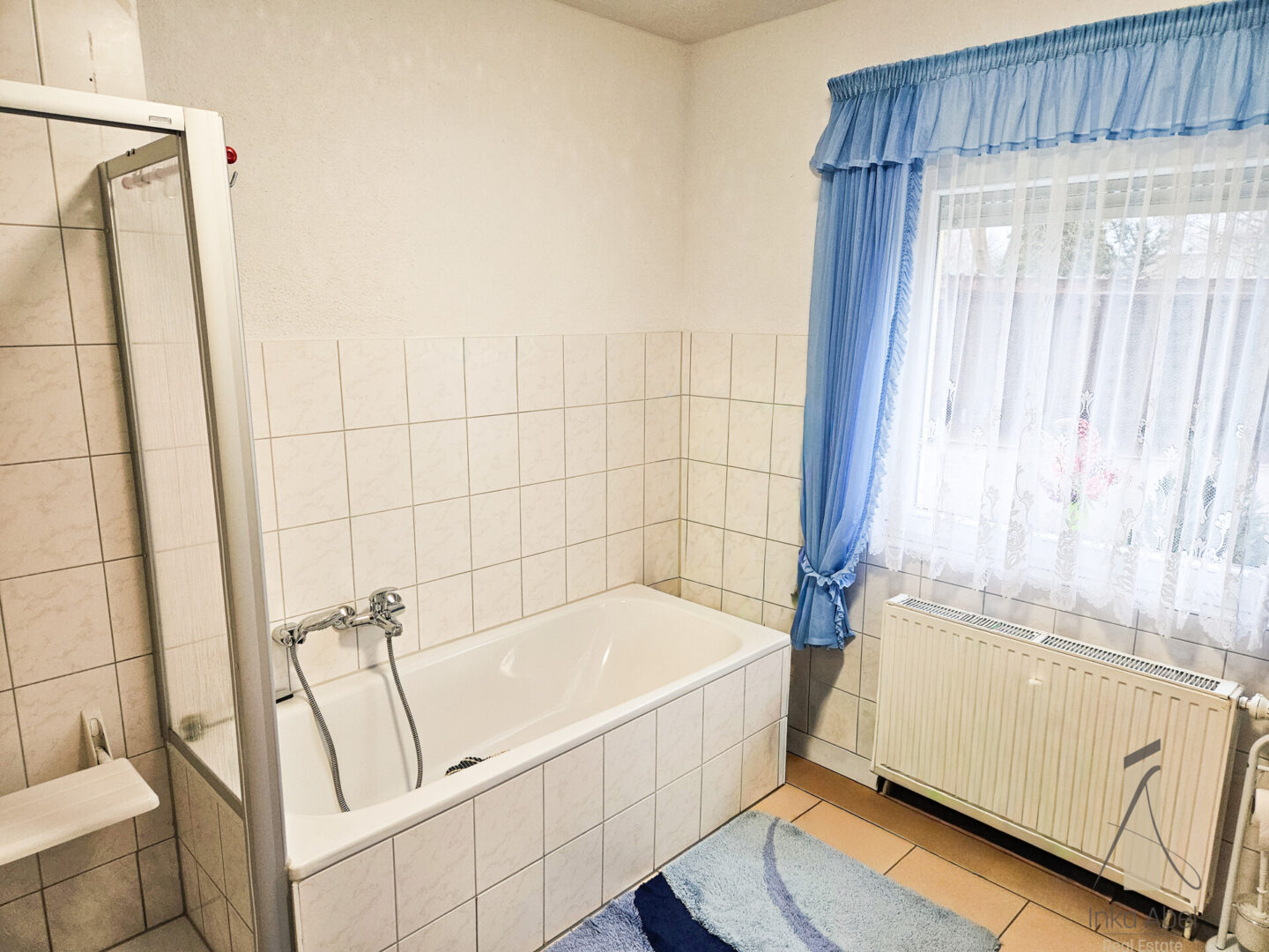 Bad Haus Nr.75 EG Hofseite