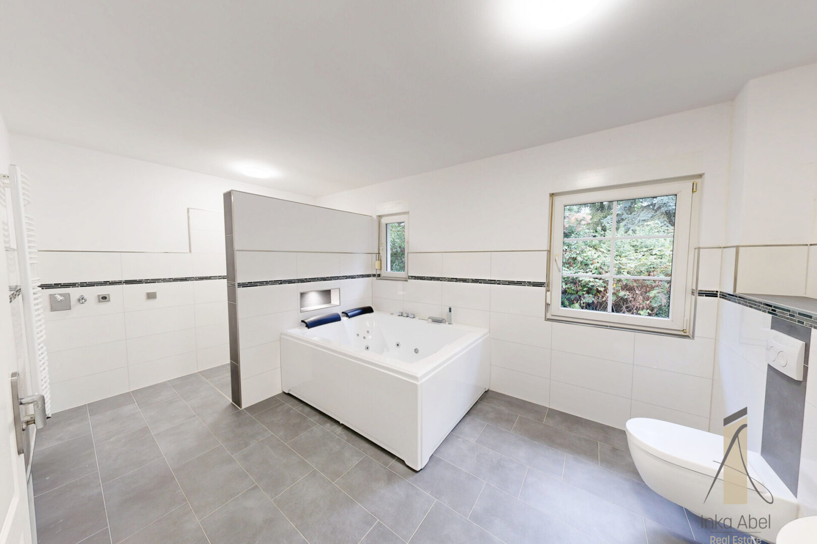 Badezimmer - DHH rechts 2-2